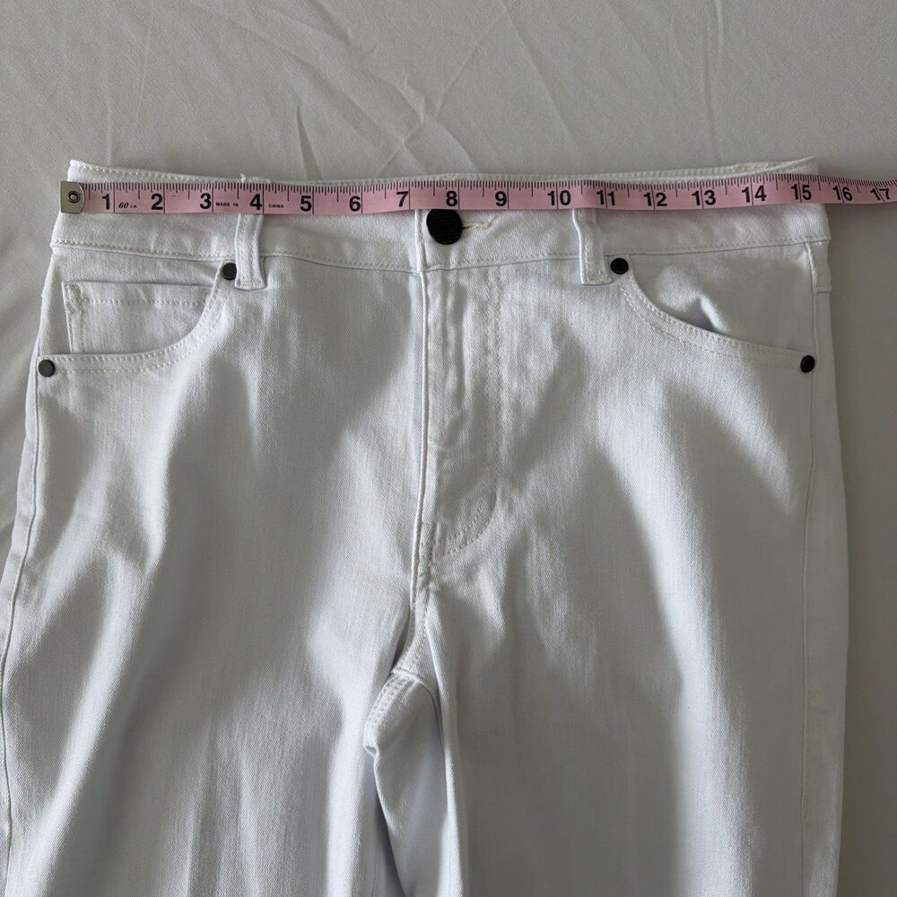CAbi White Trouser Jeans Stretch Denim Flare Leg Womens Sz 6 Sty #5880 Versatile - Picture 9 of 15